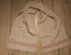 Store ÄLDRE HALSDUK TILL DRÄKT. Kunsthåndværk