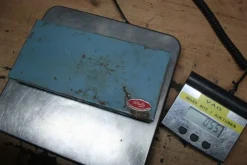 Tradera Äldre plåtlåda för verkstads nostalgiker| Andet Køretøjsrelateret