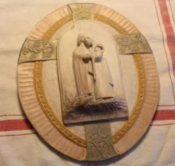 Clearance ÄLDRE SNIDAD RELIEF MED KARVSNITT, VACKRA DETALJER. Ikoner & Religiøse Genstande