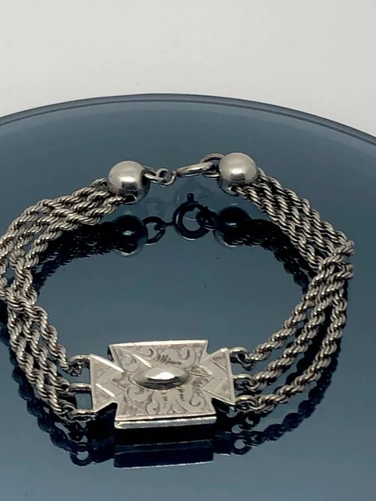 Tradera Äldre vackert armband i sterling silver> Armbånd
