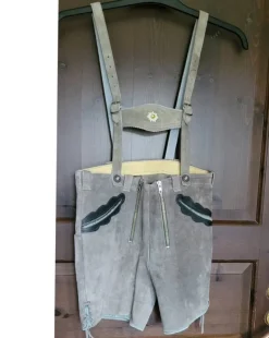 Tradera LEDERHOSEN grått skinn stl 150 cl (?)> Udklædningstøj