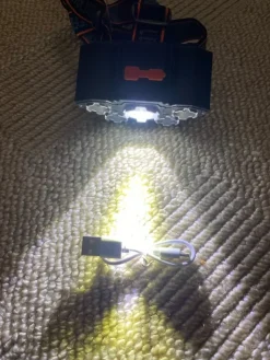 Tradera LED-pannlampa med USB-laddning> Camping & Vandring