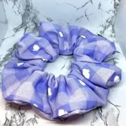 Sale LILA RUTIG KANIN ÖVERDIMENSIONERAD XXL SCRUNCHIE ENCHANTED SCRUNCH TREND HEL Hårtilbehør