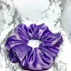 Sale LILA ÖVERDIMENSIONERAD XXL SIDEN SCRUNCHIE ENCHANTED SCRUNCH 80 TAL TREND HEL Hårtilbehør