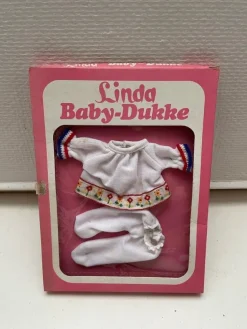 Tradera Linda baby-dukke docka klädset vintage oanvänd/oöppnad #4| Dukker
