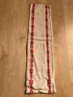 Best Sale Liten handbroderad remsa Tekstiler