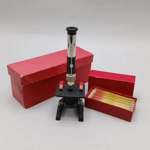 Tradera Litet vintage mikroskop| Mikroskop