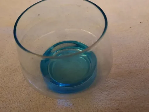 Sale Ljuslykta GLAS Blå höjd 8 cm ! Glas