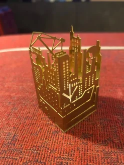 Best Ljuslykta ljusstake värmeljus Skultuna mässing guld stadsiluett stad Tin & Messing