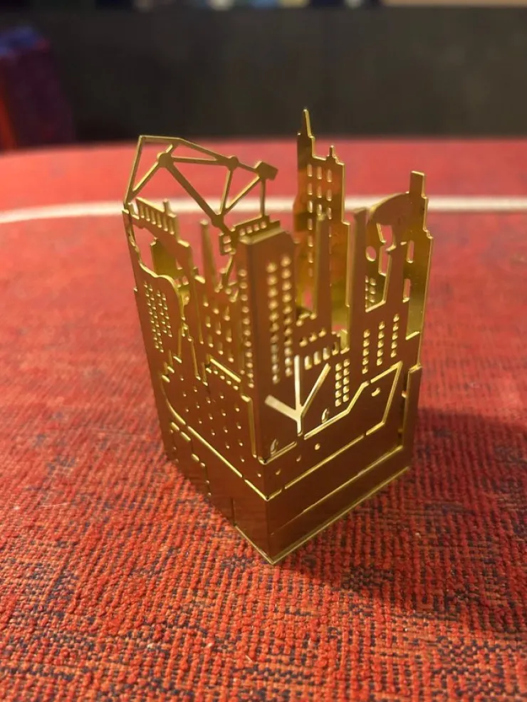 Best Ljuslykta ljusstake värmeljus Skultuna mässing guld stadsiluett stad Tin & Messing