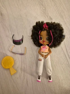 Tradera LOL Surprise OMG Mode Doll - Remix| Dukker