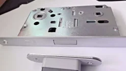New LÅS /BONAITI B-FORTY(Italy) Interior Magnetic Lock/WC Version Låse & Alarmer