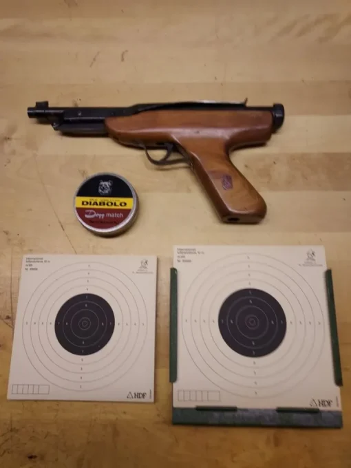 Tradera Luftpistol Stiga Zenit med tillbehör> Skydning