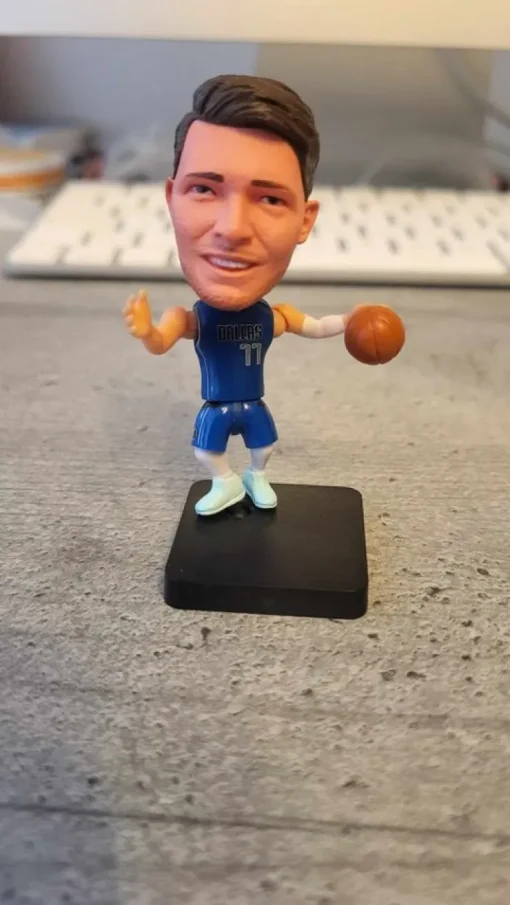 Tradera Luka Doncic Dallas Mavericks NBA Slovenien Basketfigur> Basket