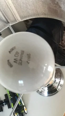 Tradera Luma 40W Glödlampa E27 i Originalförpackning| Lamper