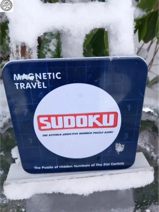 Tradera Magnetiskt Sudoku med 81 siffermagneter med lösningar och pussel magnetic travel> Leg & Spil