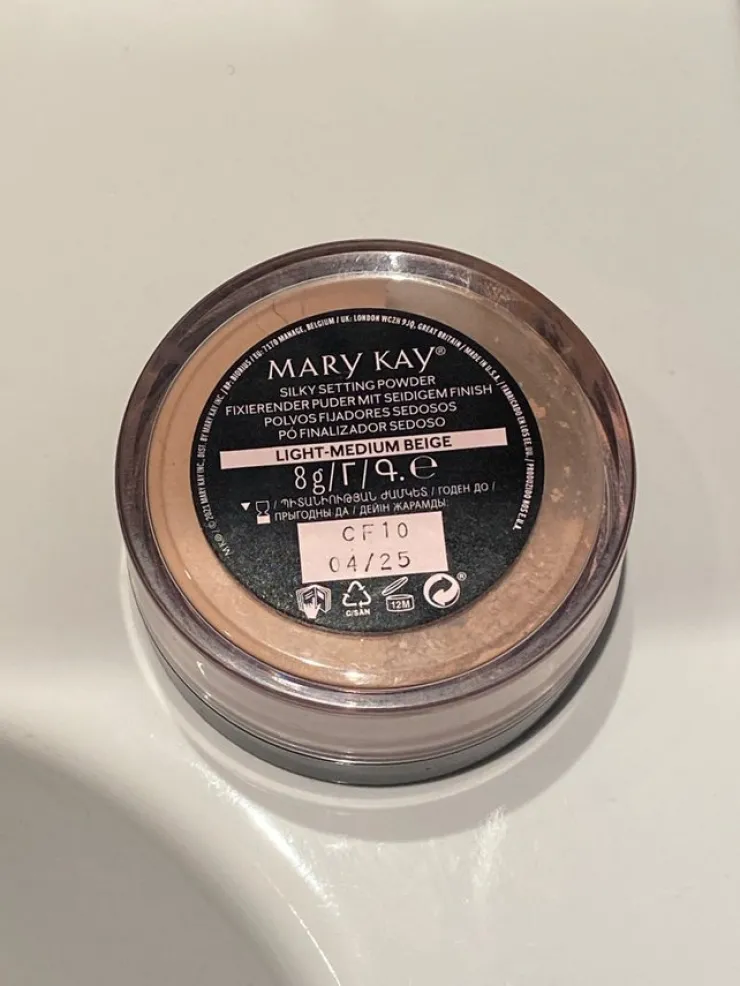 Tradera Mary kay löspuder> Makeup