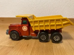 Tradera Matchbox Superfast Tiptruck - Vintage Lastbil> Legetøjs- & Samlerbiler