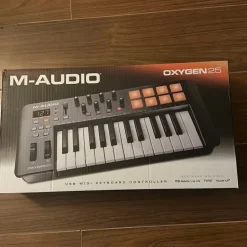 Tradera M-Audio Oxygen 25 USB MIDI Keyboard Controller| Dj-udstyr