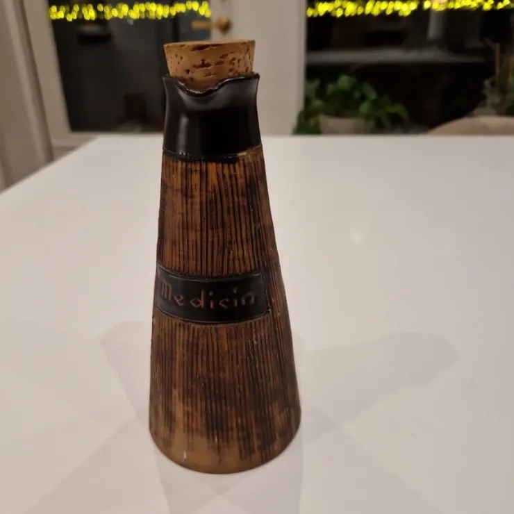 Tradera Medicinflaska i keramik Tällberg keramik> Medicinske Gadgets