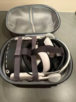 Tradera Meta Quest 2 VR-headset med tillbehör> Andre Computer- & Tv-spil