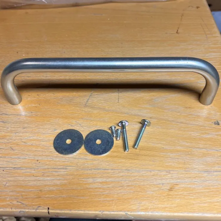 Cheap Metallhandtag 30 cm. Cc mått 29 cm Kroge, Håndtag & Beslag