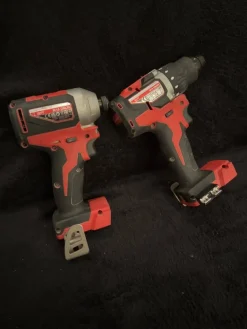 Clearance Milwaukee M18 CBLDD Borrskruvdragare och slagborrmaskin Maskiner