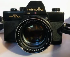 Sale MINOLTA101b,PERFEKT KONDITION.MINOLTA AUTO ROKKOR-PF1:4.f=58 mm+OBJEKTIV.TELE. Fotokameraer