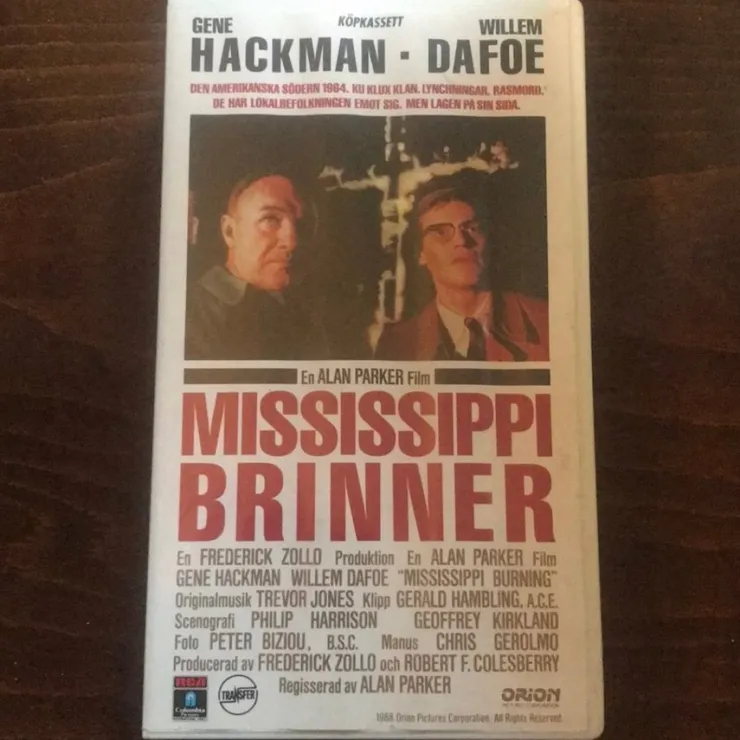 Tradera Mississippi Brinner - Gene Hackman, Willem Dafoe (1988) VHS| Vhs-film