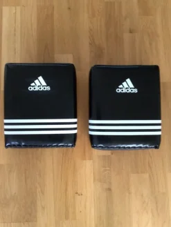 Tradera Mittsar Adidas, 2 st> Boksning