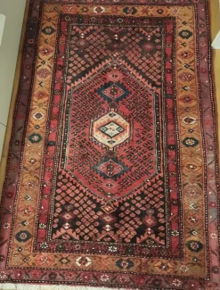 Discount Mjuk och Gosig handknuten matta, 195 x 132 cm Gulvtæpper