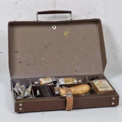 Tradera Målarlåda med innehåll - Målarskrin - 1900-tal - Vintage| Kunstnerartikler