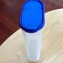 Tradera MODELETT TUPPERWARE MED LOCK, 2,9 LITER| Tupperware