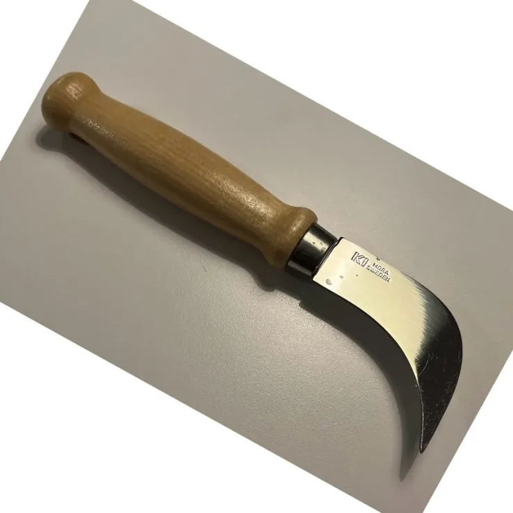 Tradera Mora kniv med trähandtag> Knive & Sværd