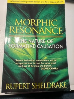 Outlet Morphic Resonance: The Nature of Formative Causation - Rupert Sheldrake (1995) Filosofisk Litteratur