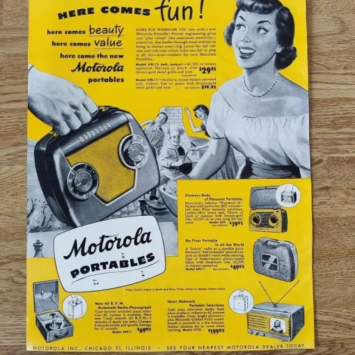 Tradera Motorola Portables - Here Comes More Fun! (annons) 1949 bärbara radio| Stereo Og Hifi