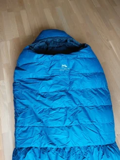 Tradera Mountain Equipment dunsovsäck> Camping & Vandring