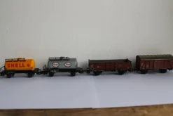 Tradera Märklin DB vagnar - Shell, Esso & Övriga| Modeljernbaner