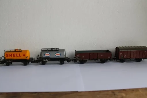 Tradera Märklin DB vagnar - Shell, Esso & Övriga| Modeljernbaner