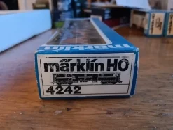Tradera Märklin HO 4242 Postvagn NSB| Modeljernbaner