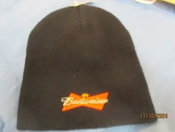 Tradera MÖSSA BUDWEISER 100 % AKRYL SVART| Breweriana