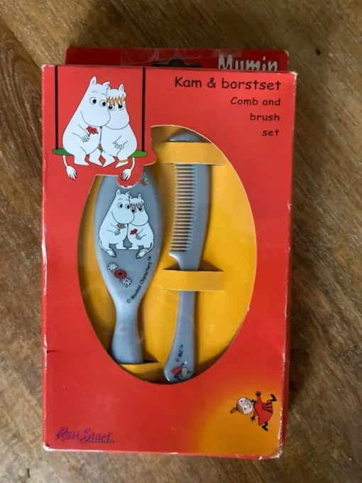 Tradera Mumin Kam & Borstset - Nytt i förpackning> Øvrige Samleobjekter