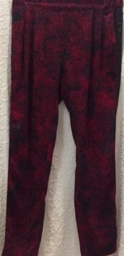 Tradera Mysbyxor lr Finbyxor Slinkiga Röd/Svarta Dam-Byxor Revärer Åhléns strl 36> Dametøj