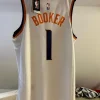 Tradera NBA Phoenix Suns - Devin Booker Jersey Str. L> Basket