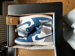 Tradera Nike Air Jordan 1 High - true blue> Herresko