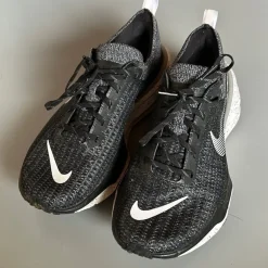 Tradera Nike Invincible Run 3 Løbesko - Sort - Str. 43> Løb