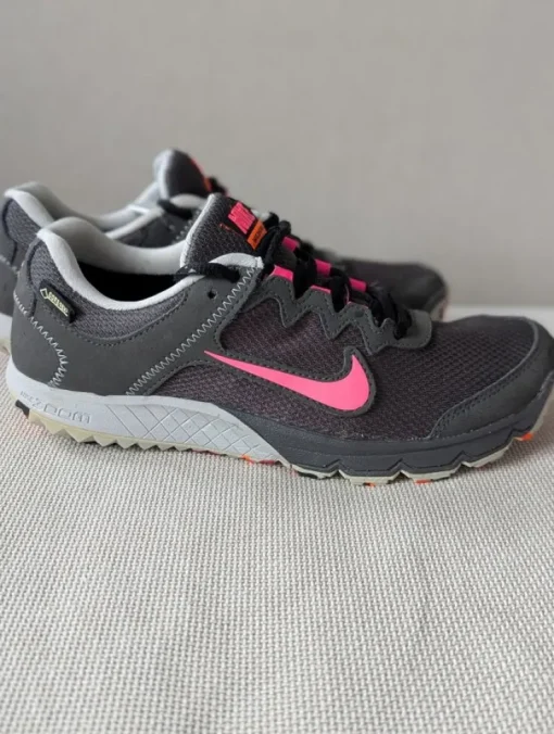 Tradera Nike Wildhorse GTX Löparskor, Grå/Rosa, str 38> Løb