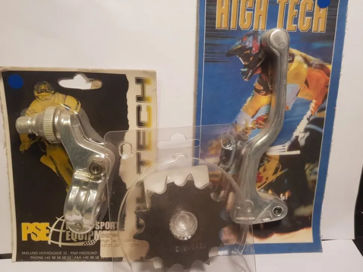 Tradera NOS Yamaha 125> Framdrev 13 kug. Kopp handtag med fäste. Bromsklossar F/B| Motocross