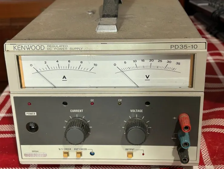 Tradera Nätaggregat Kenwood PD35-10 0-20 Volt 10 A **** O.B.S. Läs beskrivningen ****| Elektroniske Instrumenter