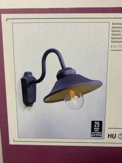 Tradera Ny Orörd I Originalförpackning Vega Konstsmide Antik Stil Utelampa Retro Vintage| Lamper
